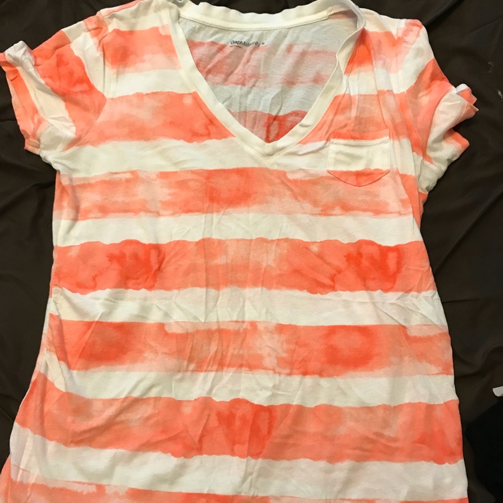 Gap maternity T-shirt